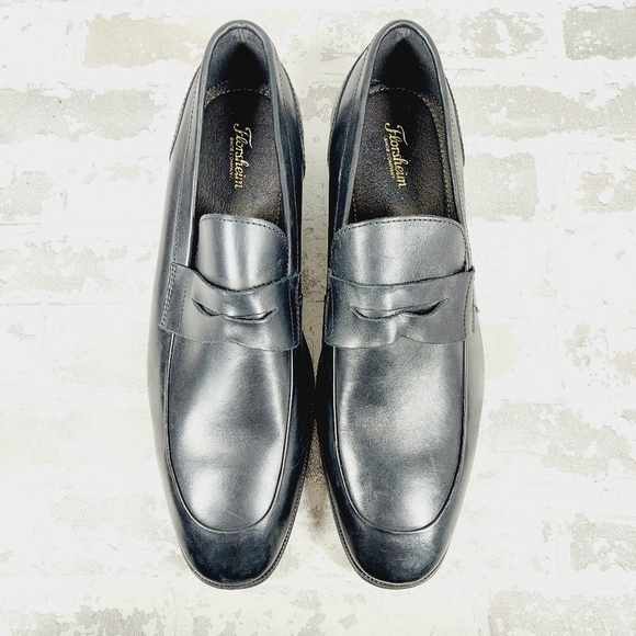 NEW Florsheim Black Leather Almond Toe Classic Slip On Loafers V548
